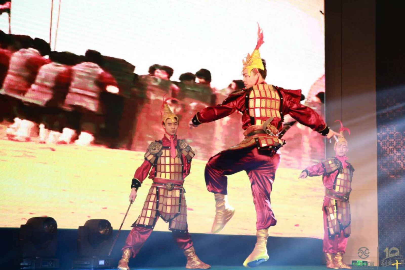 場(chǎng)舞蹈表演——金鼓連天